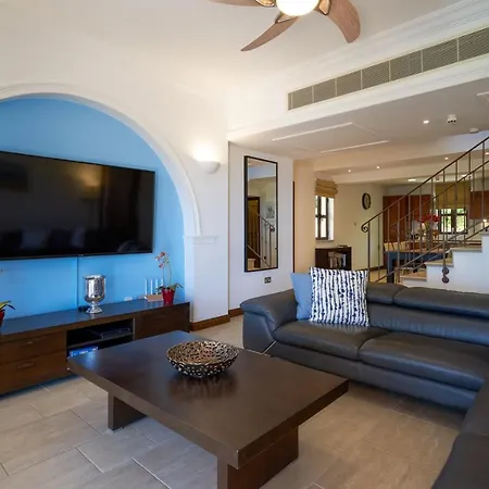 3 Bedroom Apollo With Private Pool And Sea Views, Aphrodite Hills Kúklia